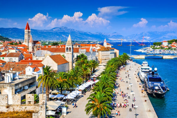 https://finanzasdomesticas.com/economia-de-croacia-abre-puertas-turistas